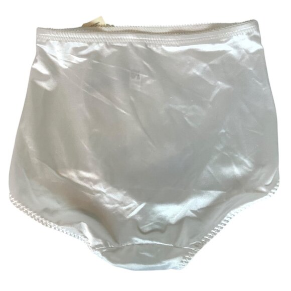 Bali Moderate Control Shaping Brief Panty White Size M Nylon Spandex Blend New - Picture 2 of 6